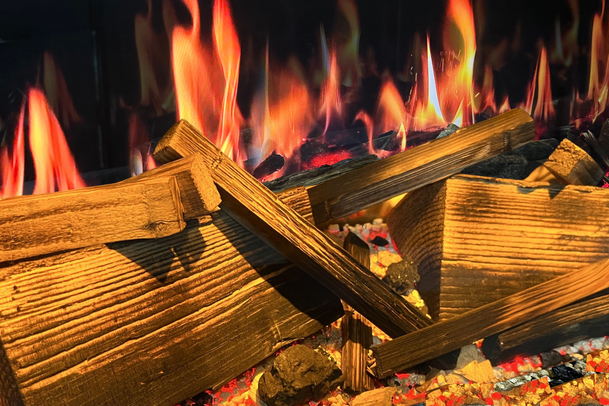 Evolution Fires Advance Series 2000 Panoramic Electric Fireplace